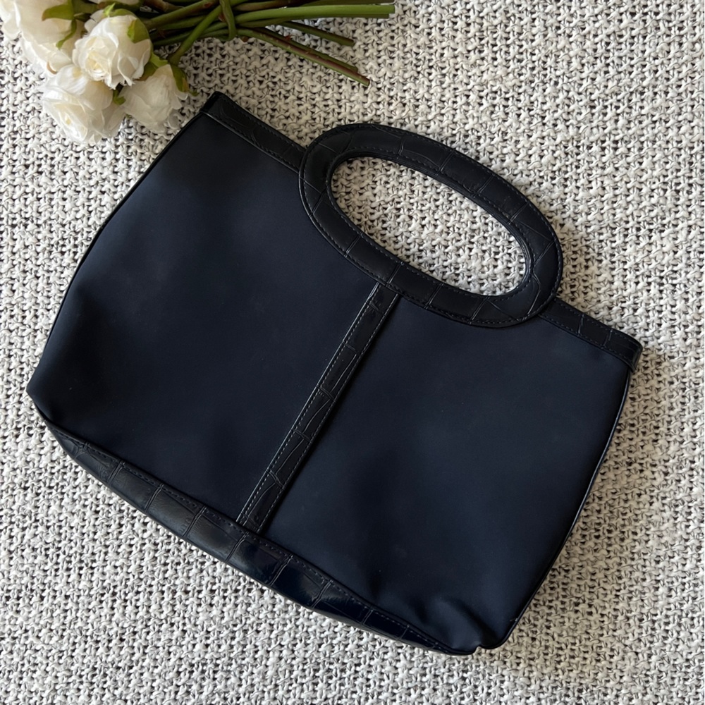 Estee Lauder | Vintage Top Handle Bag - Picture 2 of 5